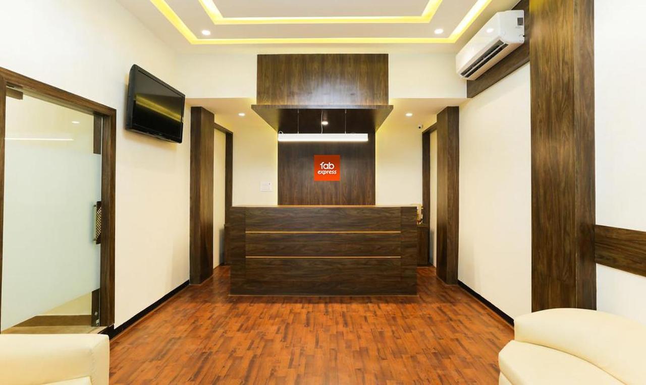 Fabexpress Golden Tulipz Hotel Mumbai Exterior photo