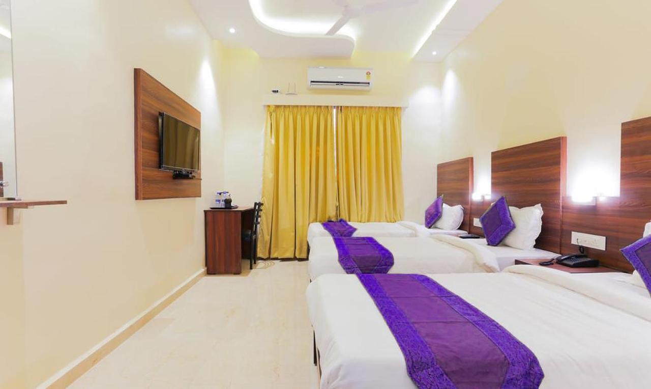 Fabexpress Golden Tulipz Hotel Mumbai Exterior photo